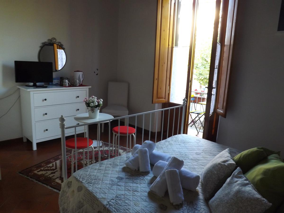 B&B Central Toma 2 Montecatini Terme Exterior photo